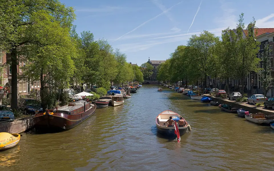 Web design and development in the Netherlands: a canal in Amsterdam